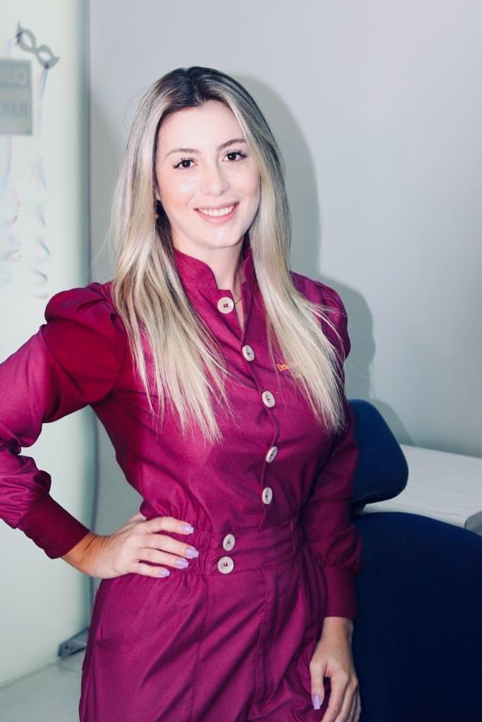 Dra. Ana Cláudia